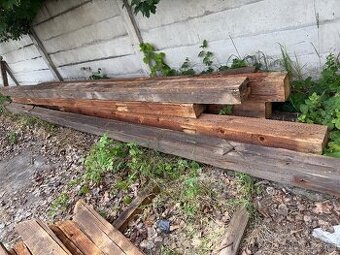 Staré řezané Trámy / hranoly 30+let staré, suché,zakryté