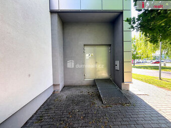 Pronájem skladových prostor o výměře 10 m² – Uherské Hradišt
