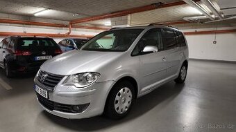 VW Touran 2.0 TDI, DSG, 7mist - 1