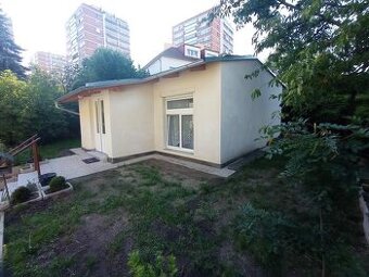 BEZ PROVIZE RK. Pronajmu novostavbu atelieru 1kk Vršovice