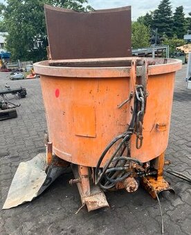 Míchačka na beton FLIEGL 0,5M3 //SAMONAKLÁDACÍ//