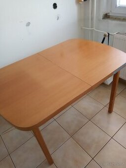 Prodáme jídelní stůl rozkládací CENA