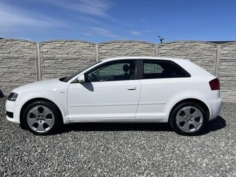 Audi A3 1.6TDi 105PS STYLE FL LED STK