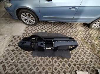 Palubní deska Volkswagen Passat CC