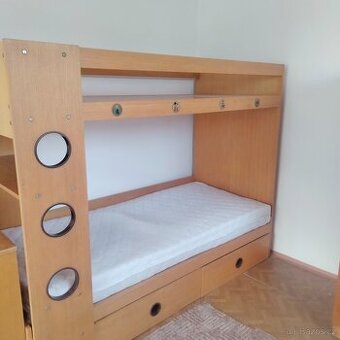 Dvoupostel, s úložnými supliky