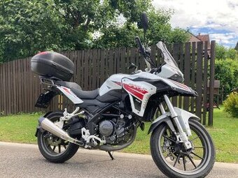 Benelli TRK 251