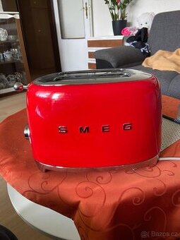 SMEG toustovač