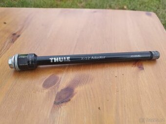 Adaptér Thule X-12 syntace