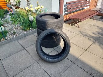 Zimní pneumatiky Barum Polaris 5 - 225/40 R18 92V