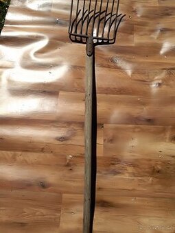 Vidle na kámen-na uhlí a jiné