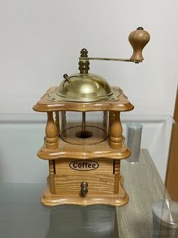 Mlýnek na kavu
