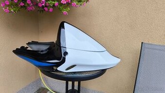 Suzuki tl1000r podsedlový plast bobek