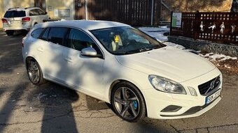 Volvo V60 2.0D 120Kw(5válec) R-desing, Plný servis