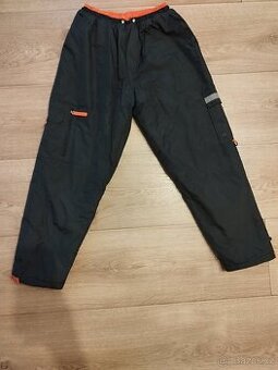 OTEPLOVAČKY. - zimní kalhoty. Vel.158