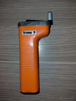 Ruční mlýnek na kávu