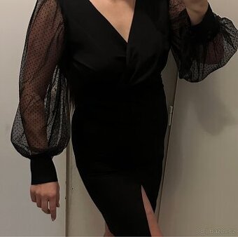 Elegantní černé šaty, úplně nové s visačkou.