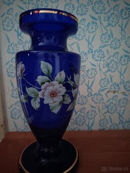 Prodám velkou modrou skleněnou vázu