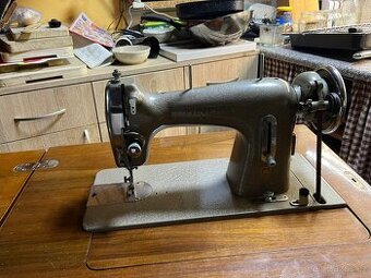 Šicí stroj
