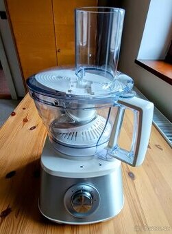 Kuchyňský robot TCHIBO