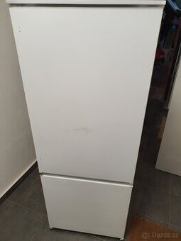 úsporná A+ lednice AEG s velkým mrazákem