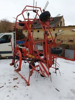 Obraceč sena Kuhn GE 6502 - 1