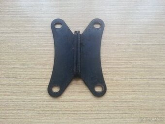 Držáky motoru a matice kolen Jawa 350 634