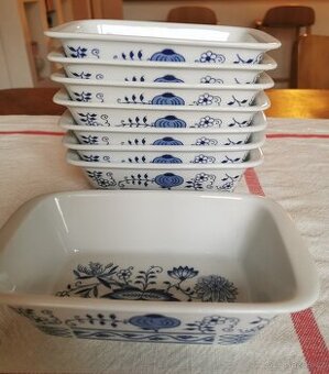 8 malých zapékacích misek 17x10,5cm Thun