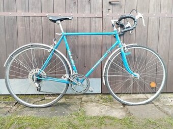 silnicni kolo Favorit