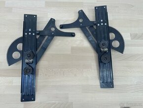 Stahovačka oken (levá, pravá)