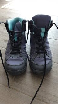 Turistické boty Quechua vel.37