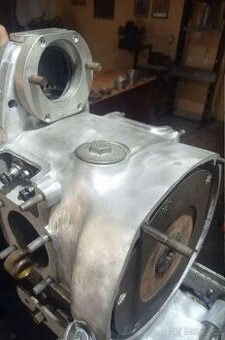 Kontrolka držák na rezervní kolo zadní světlo pružina