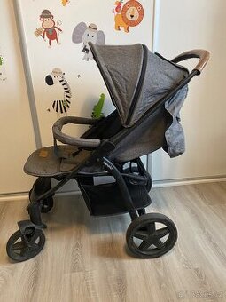 Sportovní kočárek LIONELO