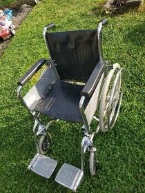Invalidní vozík skládací. - 1