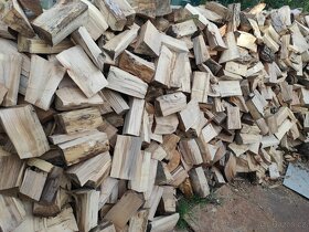 palivové dřevo na topení