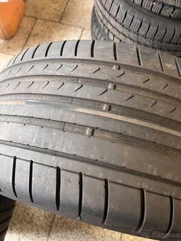 Pneu Dunlop dvojrozměr 245/45r19 a 275/40r19 run flat