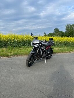 Triumph street triple 765rs