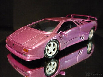 Lamborghini Diablo fialové Naisto 1/18 - 1