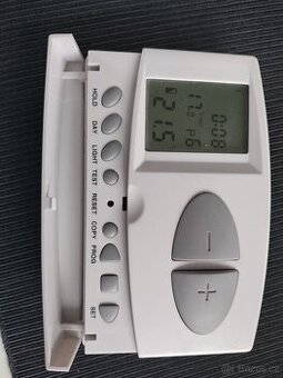 Pokojovy termostat