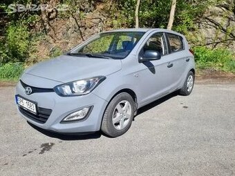 Hyundai i20 1.2i 62kW,1.Majitel,ČR,Klima,Výhřev sedaček,Serv