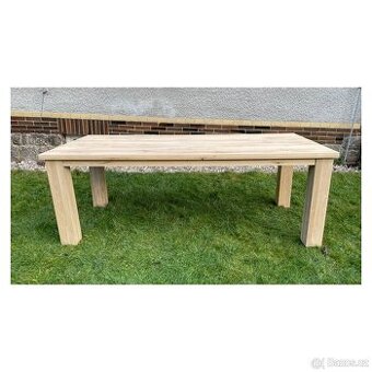 Dubový masivní jídelní stůl - Max 220 cm
