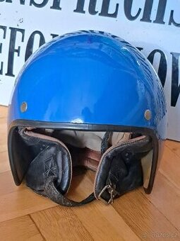 Přilba na veterána, retro přilba- KOVONA KARVINÁ č.1