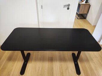 Kancelářský stůl Ikea Bekant 140x60 cm