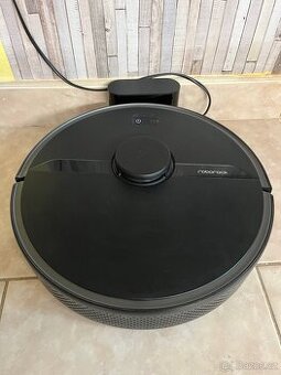 Roborock S6 Pure – robotický vysavač s mopem