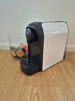 Kávovar na kapsle Tchibo Cafissimo (typ 370635) + odvápňovač