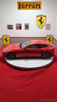 Ferrari FF 1:18 Hot Wheels Elite