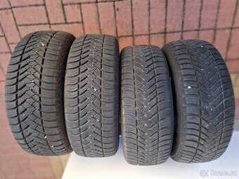 CELOROČNÍ PNEU MAXXIS 205 60 15