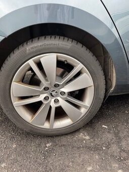 Kola r18 ze Superb+pneu zima 235/45 r18 v xl continental