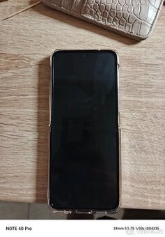 Samsung Galaxy z flip 4