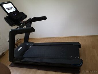 Precor TRM 681 konzole P31,P82 běžecký pás komerční