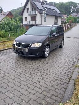 VOLKSWAGEN TOURAN 19 TDI/77KW--NOVA STK